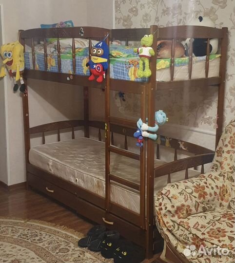 Двухъярусная кровать бу с матрасами