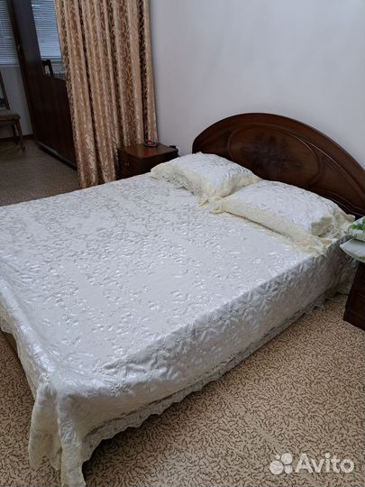 Спальный гарнитур бу