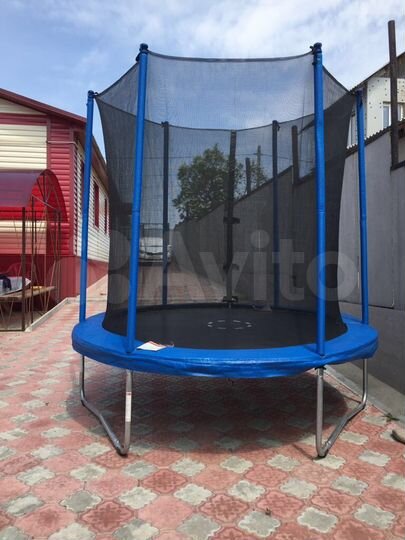 Комната 16 м² в 8-к., 2/2 эт.