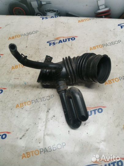 Патрубок дроссельной заслонки Hyundai Tucson JM