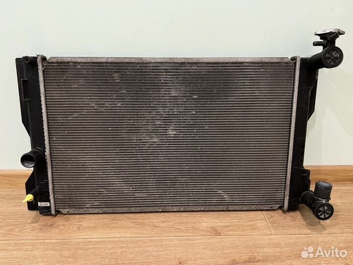 Продам радиатор allion 260