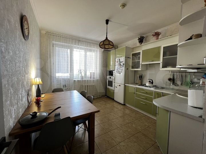 2-к. квартира, 77 м², 7/9 эт.