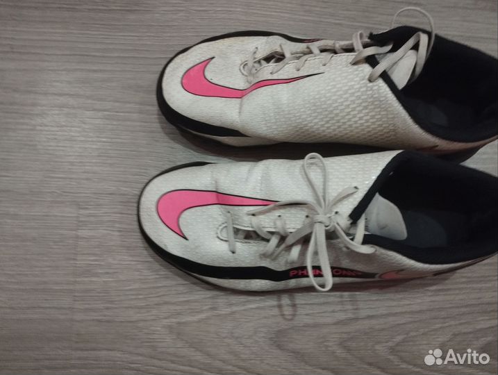 Сороконожки nike phantom gx