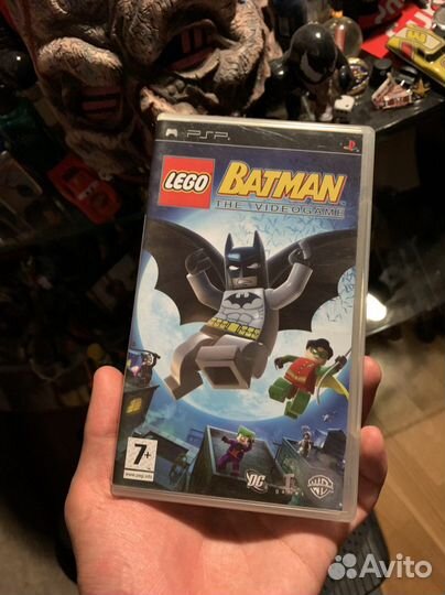 Игры на sony PSP Lego Batman
