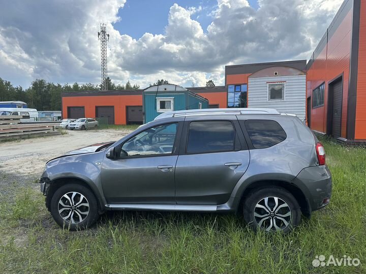Nissan Terrano 2.0 AT, 2017, битый, 88 000 км