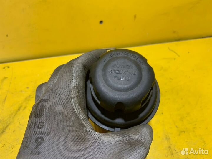 Бачок гур Hyundai Santa Fe 2006-2012