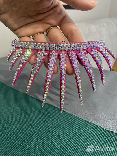 Украшение на пучок для выступлений