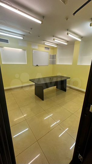 Сдам офисное помещение, 196 м²