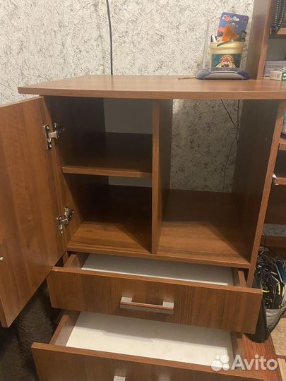 Компьютерный стол