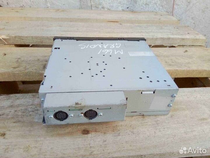 Чейнджер компакт дисков Mitsubishi Grandis NA 2.4