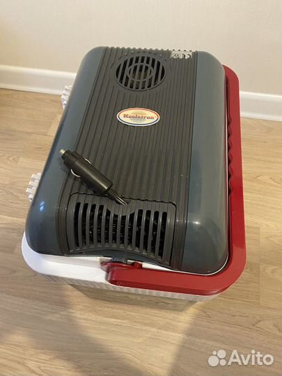 Автомобильный холодильник Koolatron p-25