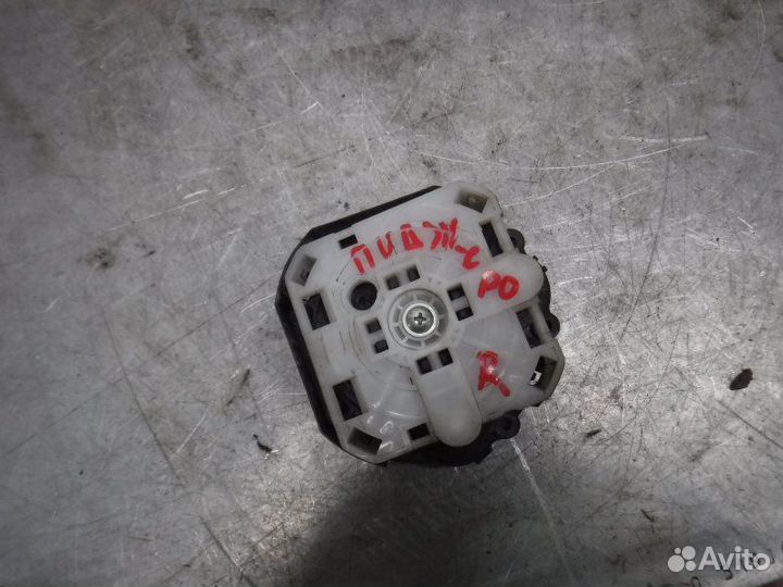 Привод зеркала правый Mitsubishi Pajero KH4W 4D56