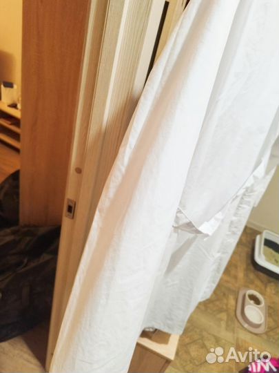 Белый медицинский халат