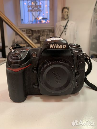 Зеркальный цифровой фотоаппарат Nikon D300s