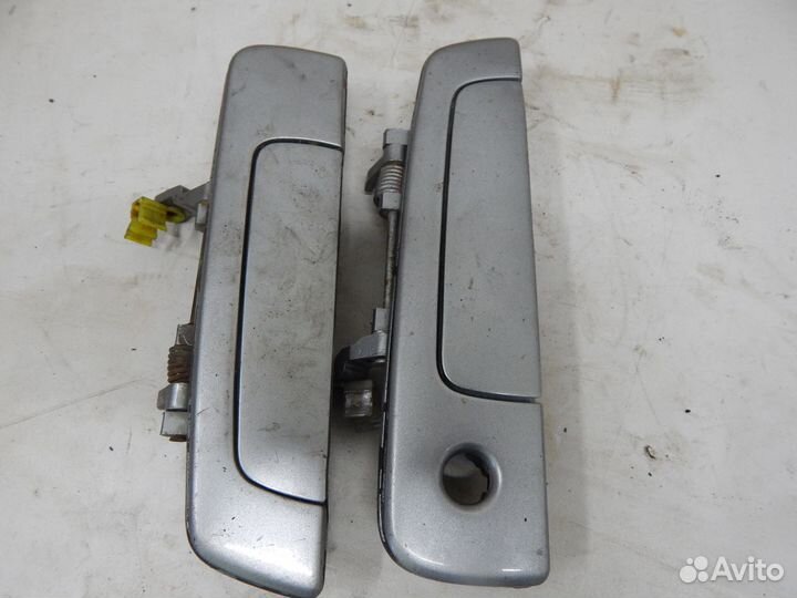 Ручка двери внешняя Mitsubishi Pajero IO