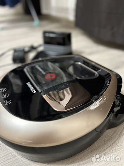 Робот пылесос samsung бу SR20M707oWD