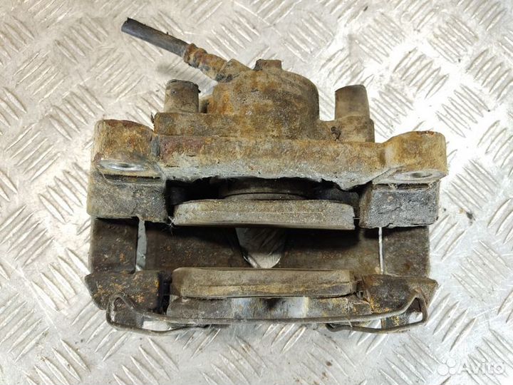 Суппорт передний левый Renault Scenic 2003 2009