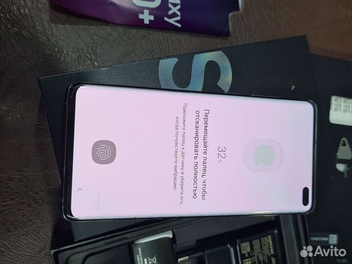 Samsung Galaxy S10+, 8/128 ГБ