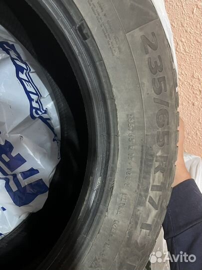 Continental IceContact 2 235/65 R17