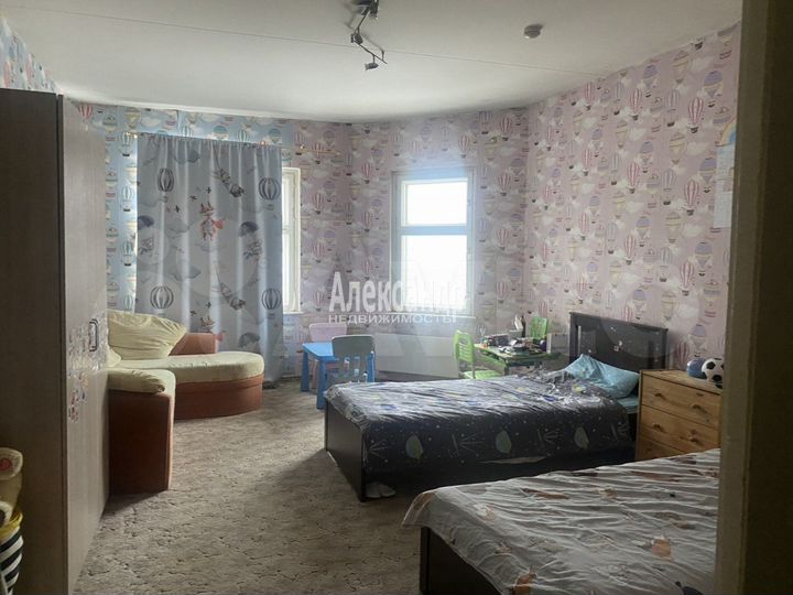 2-к. квартира, 72 м², 9/9 эт.