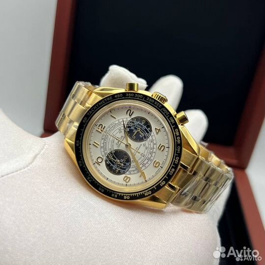 Часы Omega Speedmaster yellow gold
