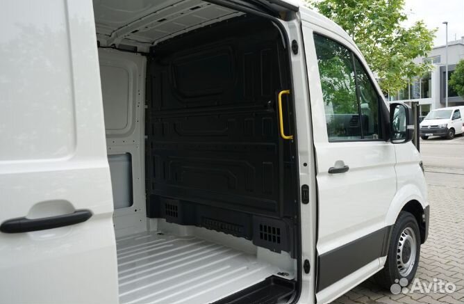 Volkswagen Crafter цельнометаллический, 2024