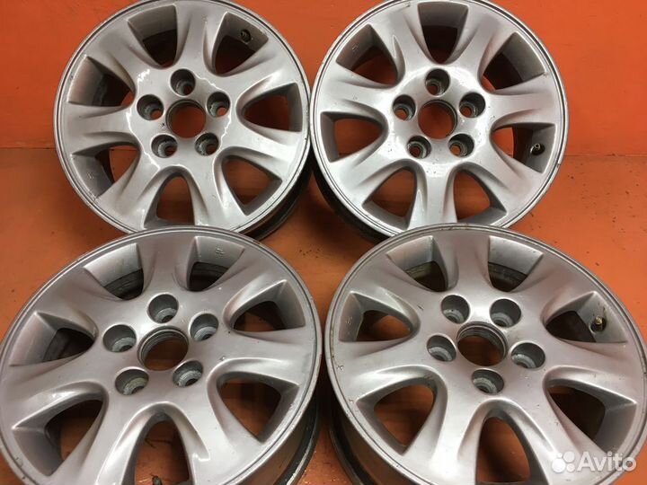 4 шт. Диски toyota 15 5х114,3 DIA 60,1