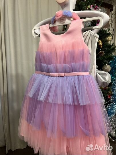 Платье для девочки, размер 122