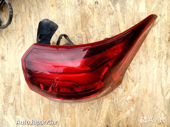 Задний правый фонарь Митсубиси Аутлендер 3 рест