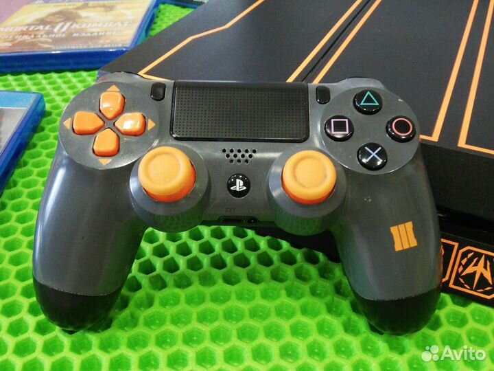 Sony PS4 (1TB) Лимитка COD: BO III CUH: 1208B
