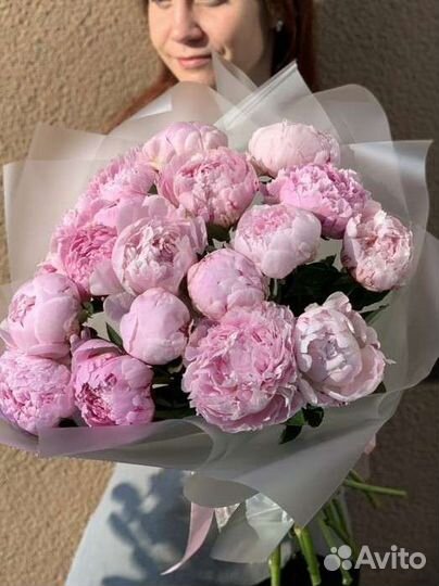 Живые цветы букеты пионы,букет цветов,доставка