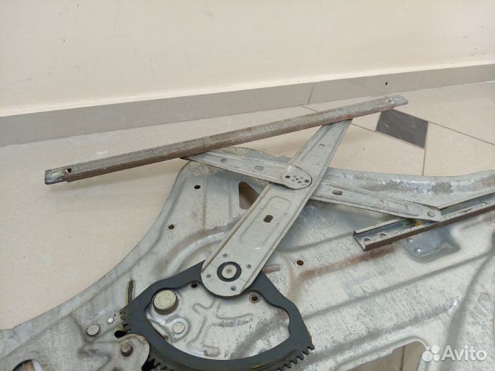 Стеклоподъемник передний правый Kia Magentis 2 MG