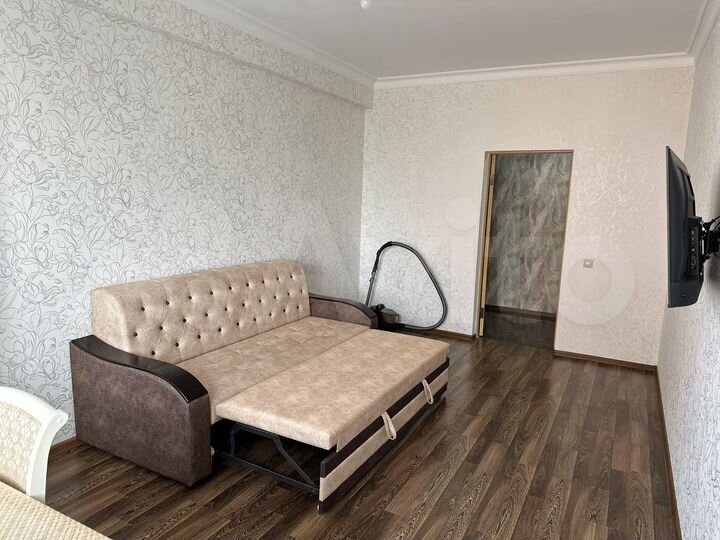 2-к. квартира, 45 м², 6/10 эт.