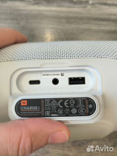 Колонка JBL charge 4