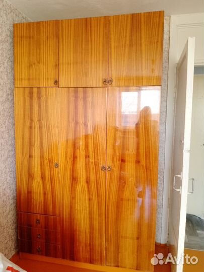 Продам шкаф