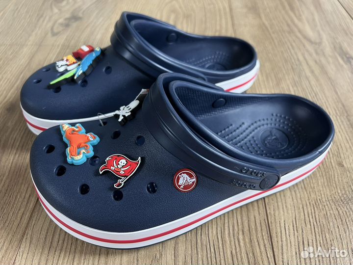 Crocs новые сабо Crocband Navy Red J3/35