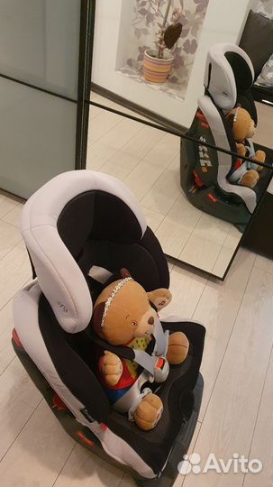 Детское автокресло Ailbebe Carmate Swing Moon