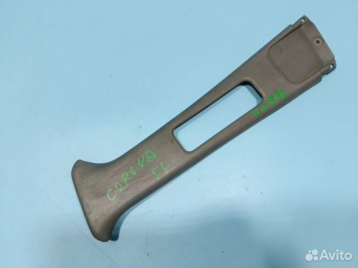 Накладка средней стойки для Toyota Corona