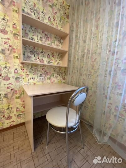 Письменный стол с полками бу