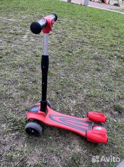 Самокат детский трехколесный