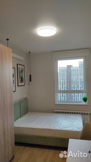 Кровать с матрасом