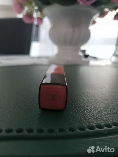 Блеск для губ chanel