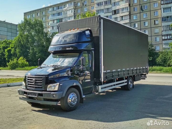 Водитель-экспедитор с грузовым автомобилем