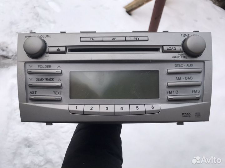 Штатная магнитола от таеты Камри