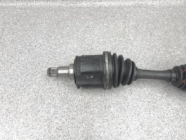 Привод передний Toyota Hilux Surf RZN185 3rzfe