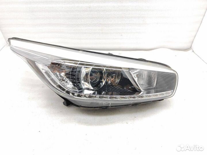 Фара правая Kia Ceed 2 JD 2012 92102A2050