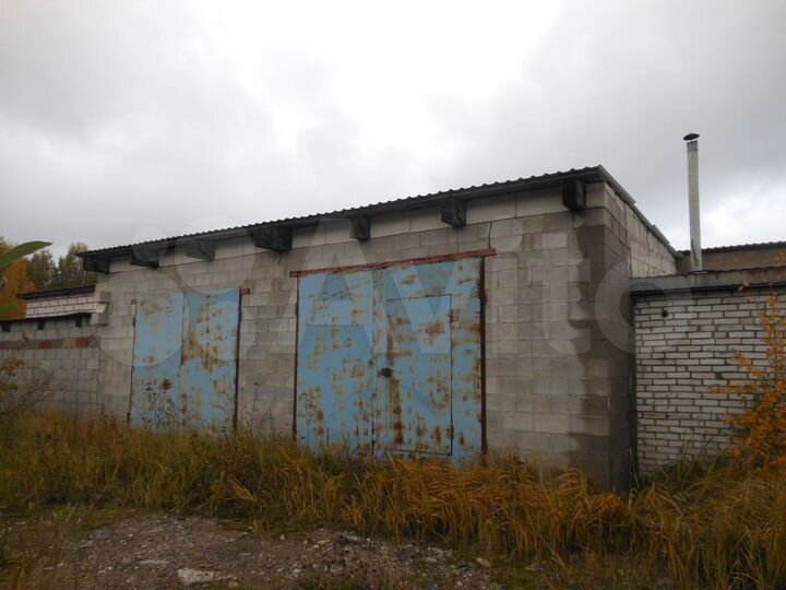 Гараж, > 30 м²