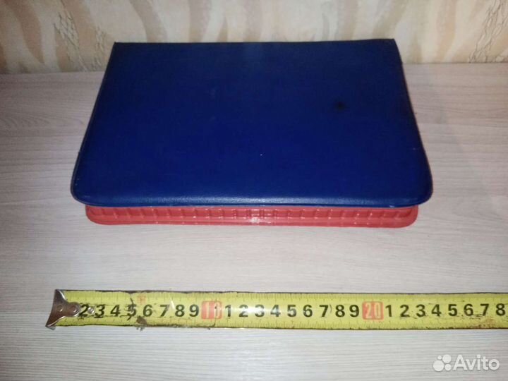 Папка - футляр для Кассет аудио. В хор. состоянии