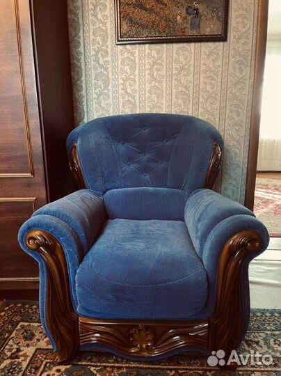 Шикарное мягкое кресло