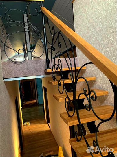 Лестница для коттеджа на заказ